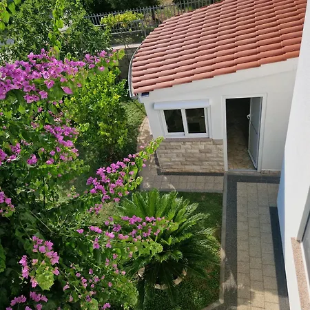 아파트 Haus Milana Sabunike *